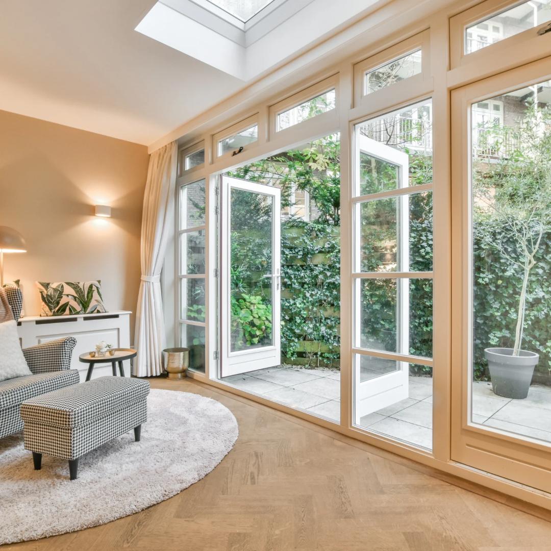 Miks tellida akende pesu Tallinnas ja Harjumaal? 7 head põhjust Puhtad aknad muudavad kodu ja tööruumid heledamaks ning jätavad hoolitsetud mulje. Kui otsite ak